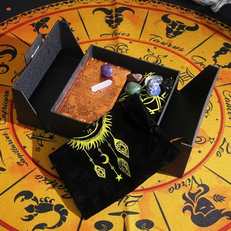 রাশিচক্র-থিমযুক্ত সংগ্রহযোগ্য সংস্করণ - Mystic’s Treasure Tarot & Crystal Set